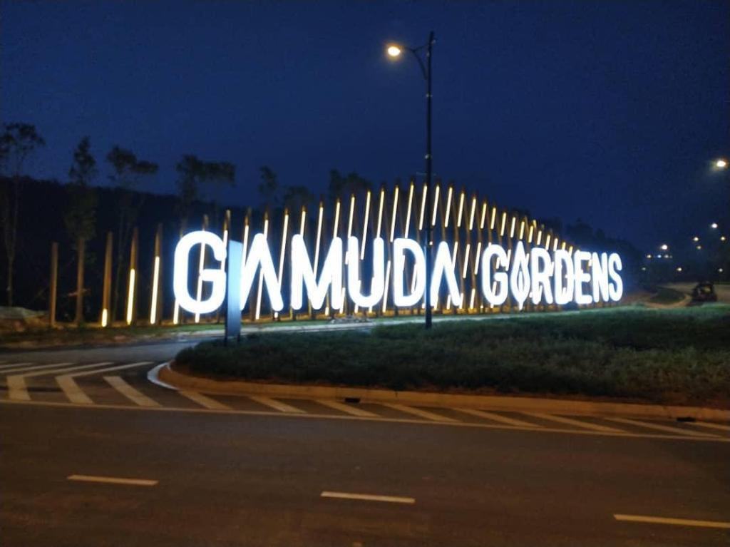Illuminated Gamuda Gardens signage by Sunshine